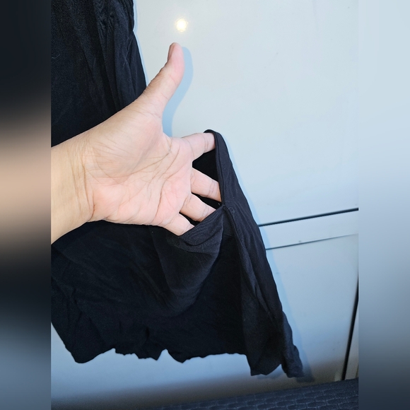 UNIQLO ROMPER - Picture 2 of 2